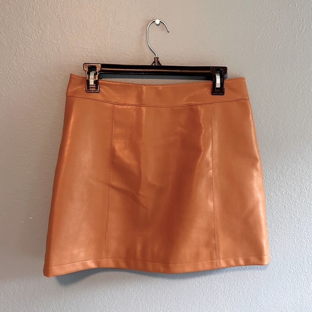 Forever 21 Fake Leather Skirt- Large